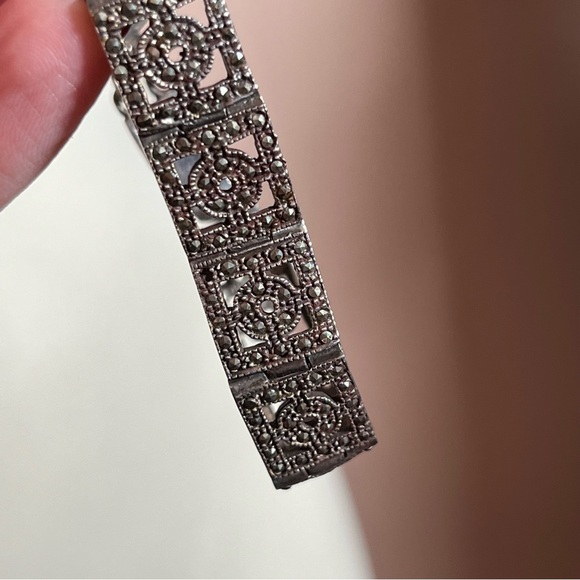 Antique 1920's Art Deco Sterling Silver Marcasite Flapper Bracelet - Picture 7 of 17